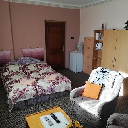 Grill Garten Vendeghaz Hotel Keszthely Bagian luar foto