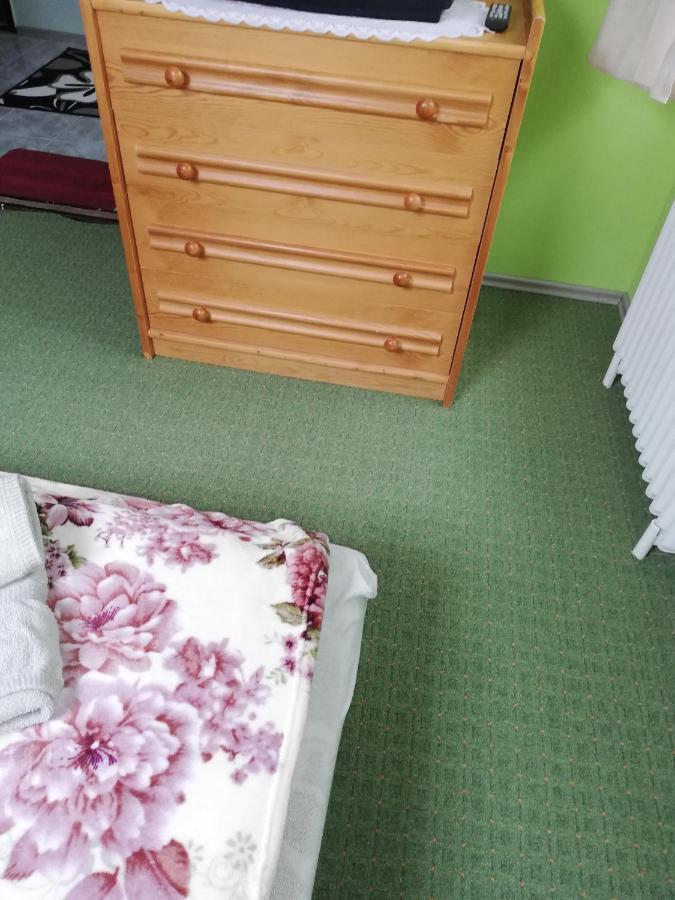 Grill Garten Vendeghaz Hotel Keszthely Bagian luar foto